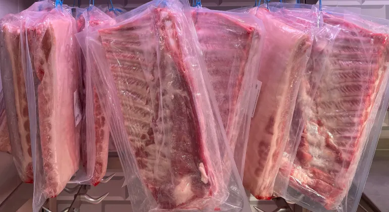 Tips Menyimpan Daging Babi Segar agar Awet tapi Tetap Berasa Fresh