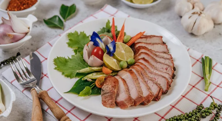 Olahan Kreatif dari Daging Babi Segar,  5 Resep Unik yang Bisa Anda Sajikan dari Supplier Lokal”