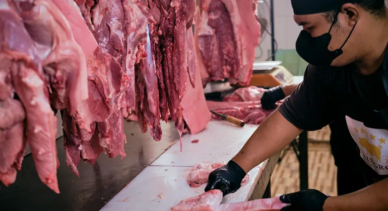 Cara Memilih Daging Babi Segar Agar Masakan Lebih Enak (Panduan Lengkap)