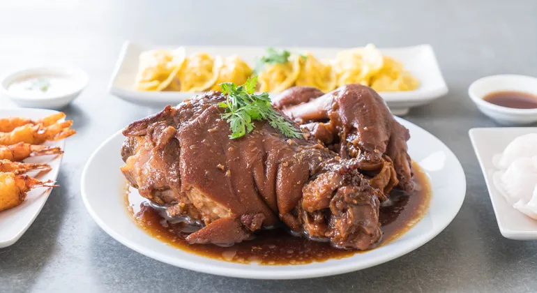 Resep Babi Kecap Empuk, Gurih, dan Harum — Masakan Rumahan yang Tak Pernah Gagal