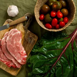 Resep Inovatif Babi Gulung Daun Pisang Pedas Manis  Olahan Daging Babi yang Berbeda dari Biasanya