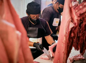 Supplier Daging Babi Cara Menilai Supplier yang Bagus  Kenapa Banyak Restoran Gagal Memilih